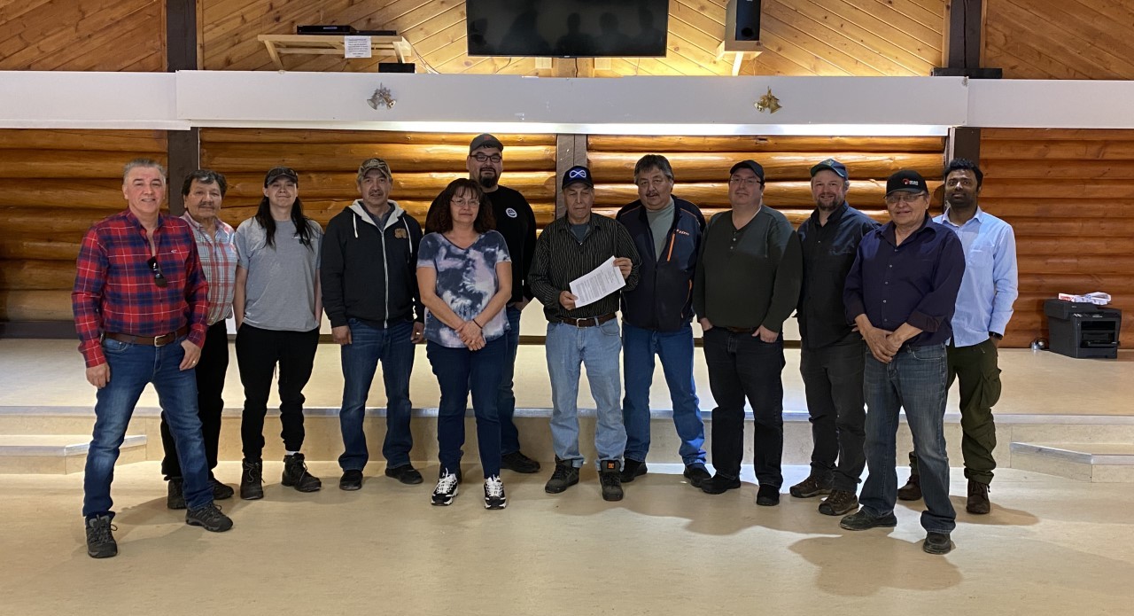 Members of DKFN and FRMG along with members of supporting organizations stand with the newly signed Memorandum of Understanding solidifying the collaborative relationship to developing a new Indigenous Protected and Conserved Area (IPCA) including from left to right: Don Balsillie, Lloyd Cardinal, Teagan Larocque, Dean McKay, Minnie Whimp, Brad King, FMRG Metis President Arthur Beck, Warren Delorme, Sonny Lenoir (DUC), Kris Brekke (CPAWS), Grand Chief Herb Norwegian (Dehcho FN), and James Varghese (DUC) © DUC